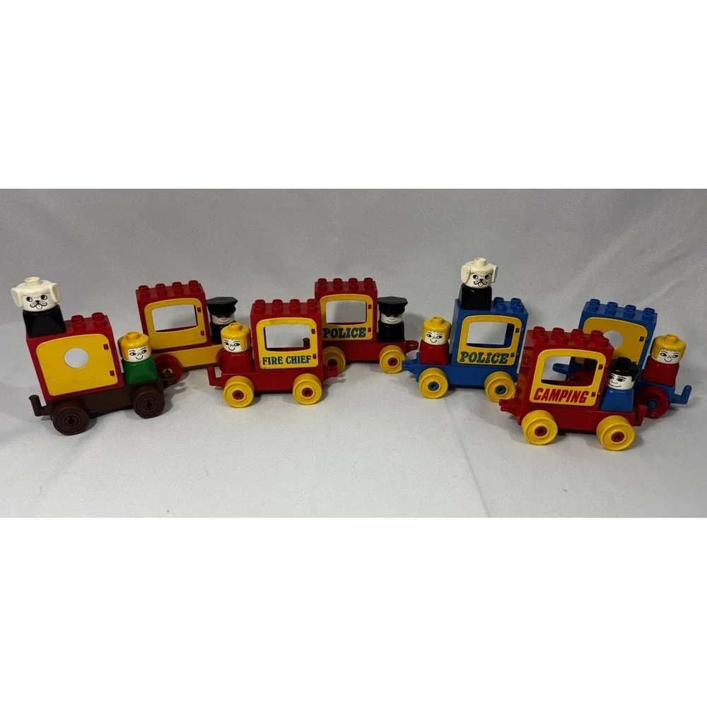 7 Lego Duplo Fire Chief, Police, Camping Cars‎ 2403 & 2402 Vintage